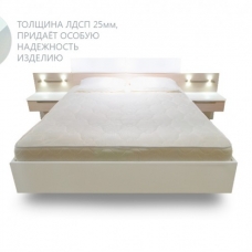  Кровать